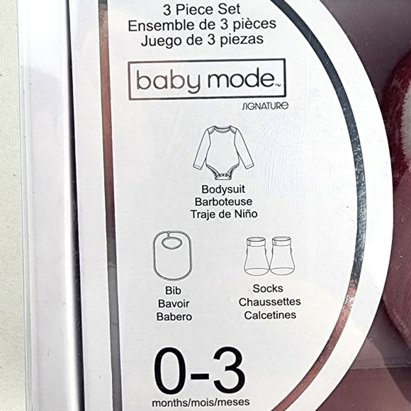 Baby Mode Signature 3 Pc Penguin Winter Gift Set Box Bodysuit Bib Socks Size 0-3 - Picture 6 of 12